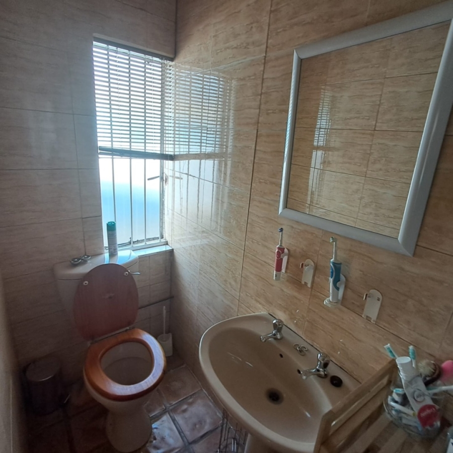 4 Bedroom Property for Sale in Universitas Free State